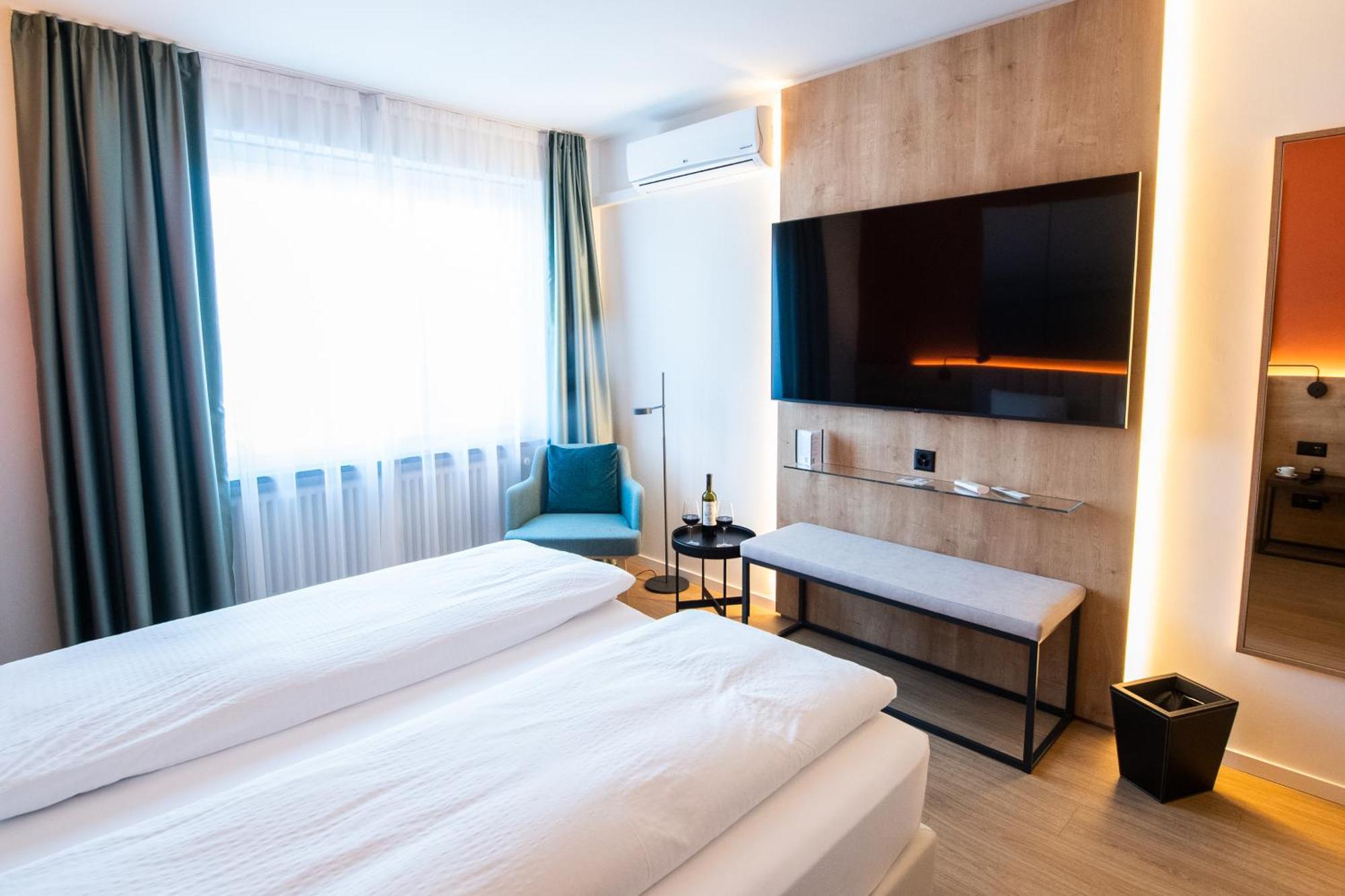 Ascona Lodge, Pool & Garden Retreat Quarto foto